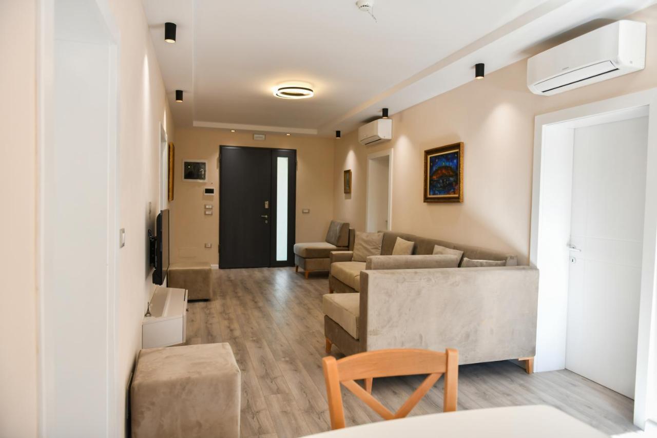 Nicolaus Hidden Gem Villa Shkoder Luaran gambar